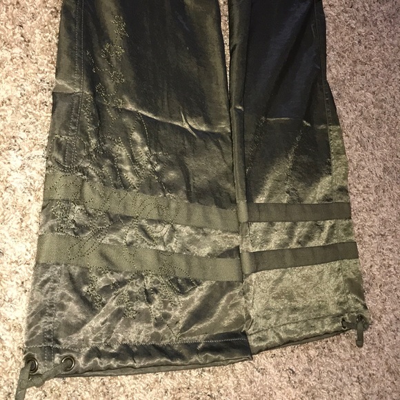 Express Pants - Picture 2 of 4